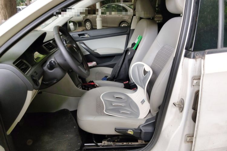 Used Skoda Rapid 2015 1.6L Automatic Smart Selection Model
