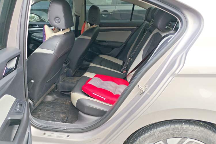 Used Volkswagen Bora 2023 280TSI DSG Prestige Edition Left Rear Seat