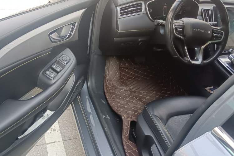 Used Roewe i6 MAX New Energy 2022 EV 600 Grand Touring Edition with Skyroof
