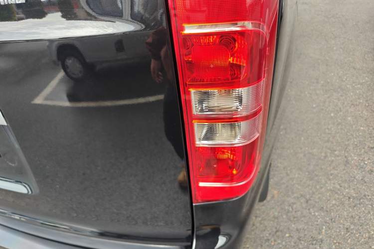 Used JAC Refine M3 2023 1.8L 7/8-Seater Smart Connectivity Version Right Rear Taillight
