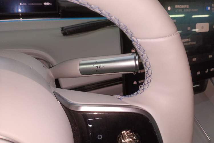 Used Hima Luxeed S7 2025 855 km Max