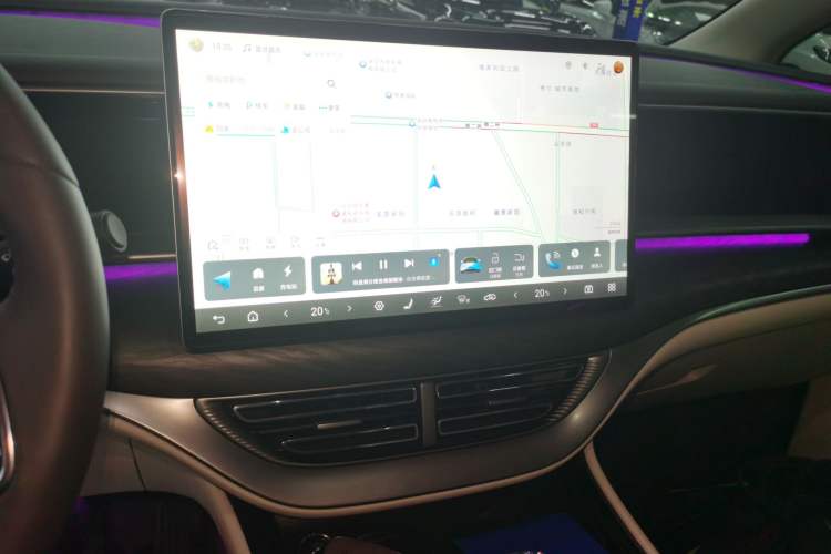 Used Denza D9 2024 DM-i 1050 Luxury Model
