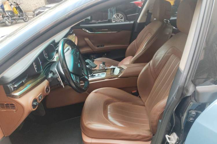 Used Maserati President 2013 3.0T Standard Model Left Front Seat