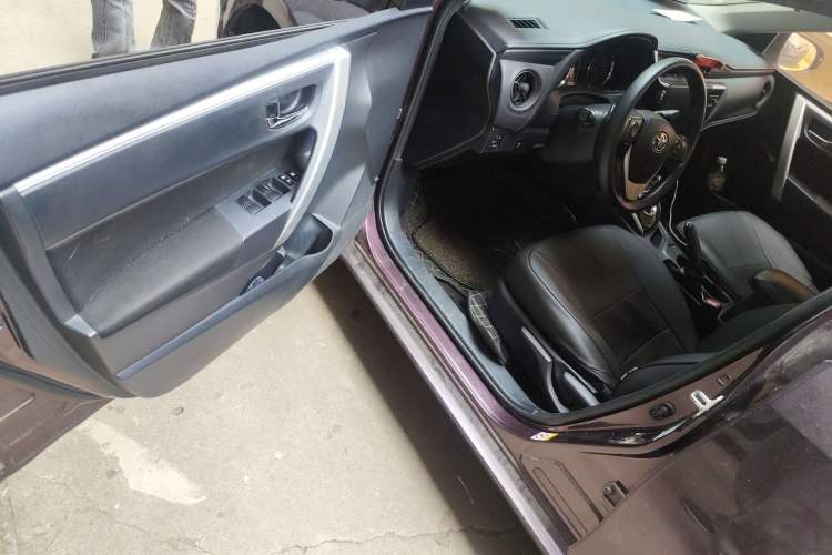 Used Toyota Levin 2017 Revised Dual-Engine 1.8H GS E-CVT Elite Sunroof Version China V Standard
