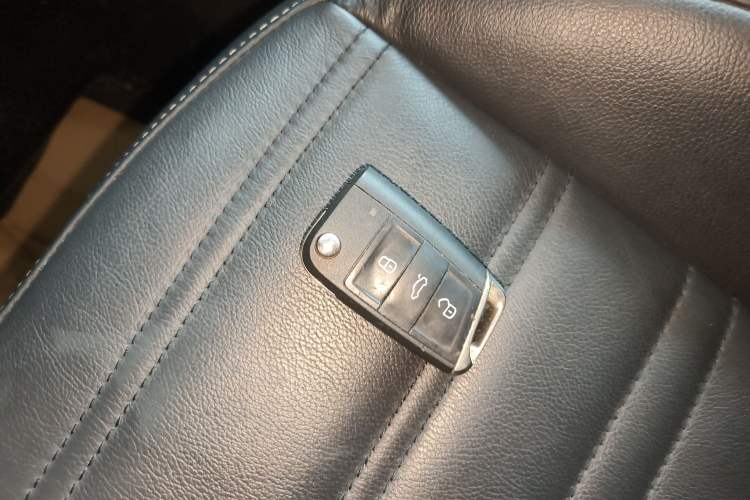 Used Volkswagen Touran 2018 Volkswagen Touran L 280TSI DSG Boundary Edition 7 Seats China V Emission Standard