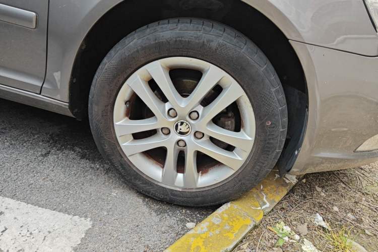 Used Skoda Octavia 2012 1.6L Automatic Yijie Edition