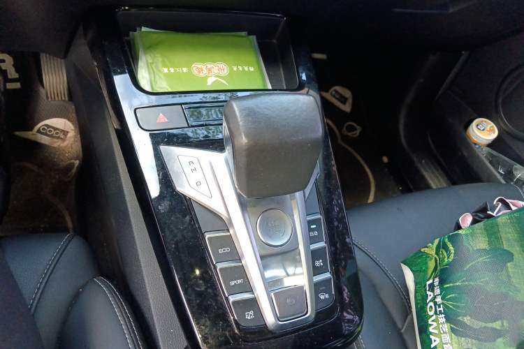 Used BYD Yuan New Energy 2019 EV535 High-Energy Leading Edition Gear Lever