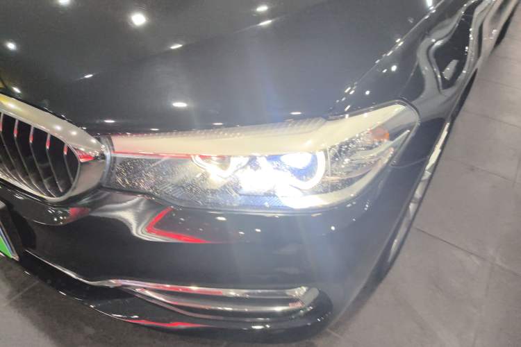 Used BMW 5 Series 2018 525Li Luxury Package