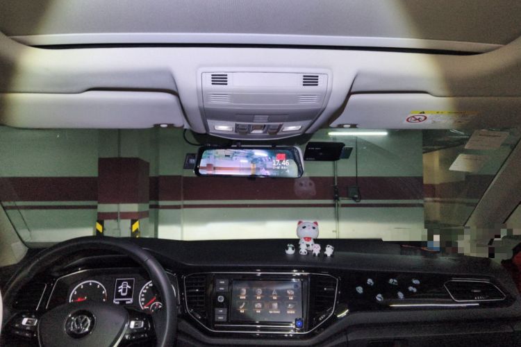 Used Volkswagen T-ROC 2018 280TSI DSG Two-Wheel Drive Comfort Version China VI Standard