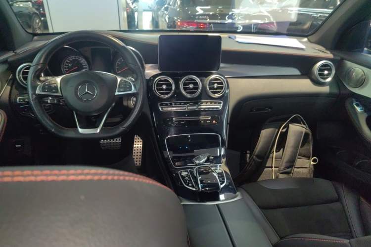 Used Mercedes-Benz GLC AMG 2017 AMG GLC 43 4MATIC Center Console