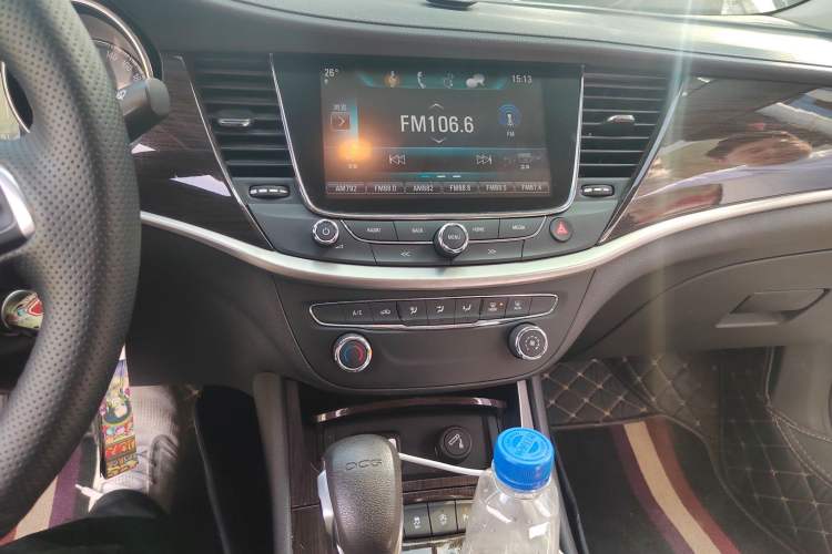 Used Buick Verano 2019 Sedan 20T Dual-Clutch Leading Model Audio And AC Panel