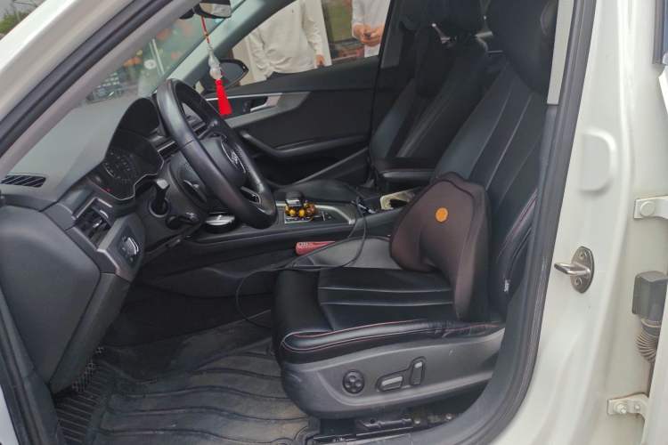 Used Audi A4L 2019 40 TFSI Ambition China VI
