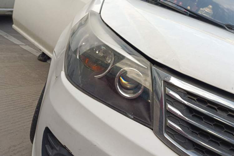 Used Geely Auto Diamond 2014 Sedan 1.5L Manual Entry-Level Model Right Front Headlight