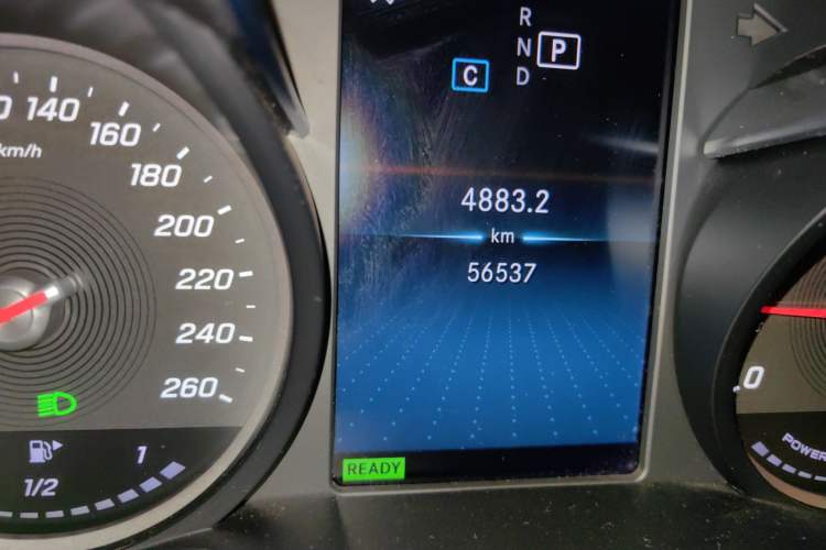 Used Mercedes-Benz C-Class 2019 C 260 Sport Edition Odometer Close Up