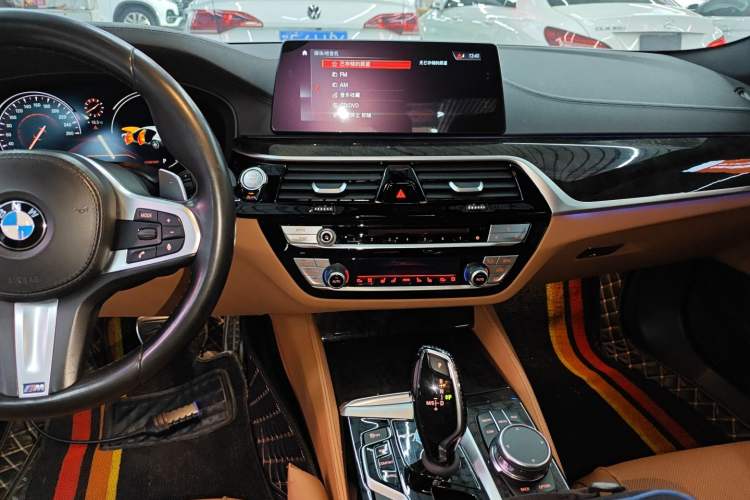 Used BMW 5 Series 2018 Restyled 530Li Luxury Edition M Sport Package
