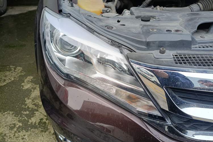 Used BYD S7 2015 2.0T Automatic Prestige Model Right Front Headlight
