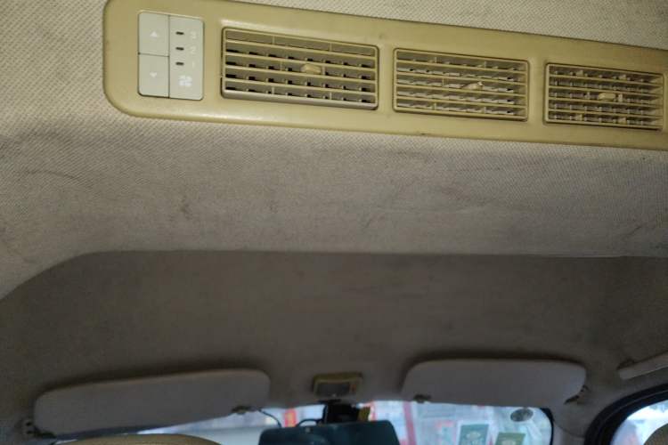 Used Foton Scenic V5 2015 1.2L Standard G12 Headliner