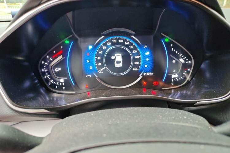Used Hyundai Lafesta 2019 280TGDi Sport Edition China VI Odometer Close Up