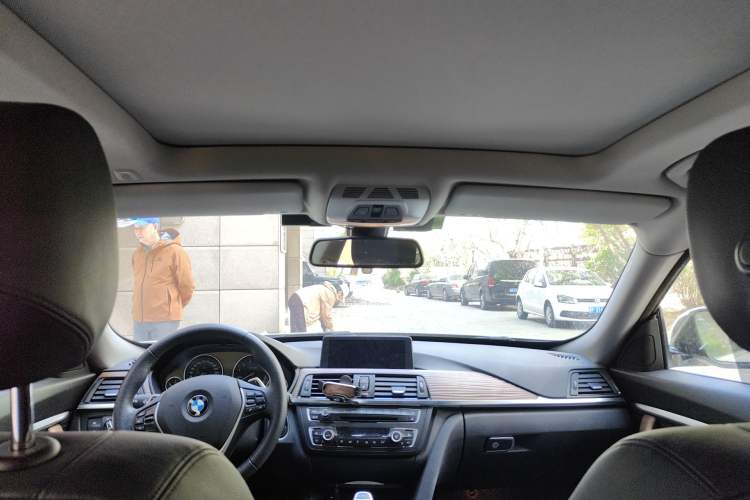 Used BMW 3 Series GT 2013 328i Sport Design Package Headliner