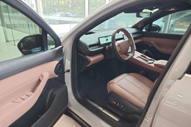 Used Nio EC6 2023 75 kWh