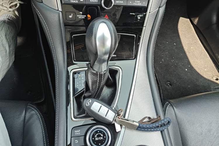 Used Infiniti Q50 2014 2.0T Luxury Edition