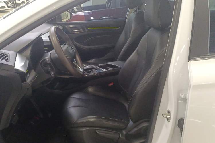 Used Roewe i5 2021 Revised Version 1.5L CVT Diamond Edition
