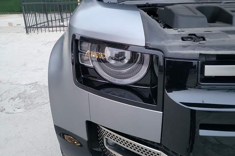 Used Land Rover Defender 2022 110 P400 X