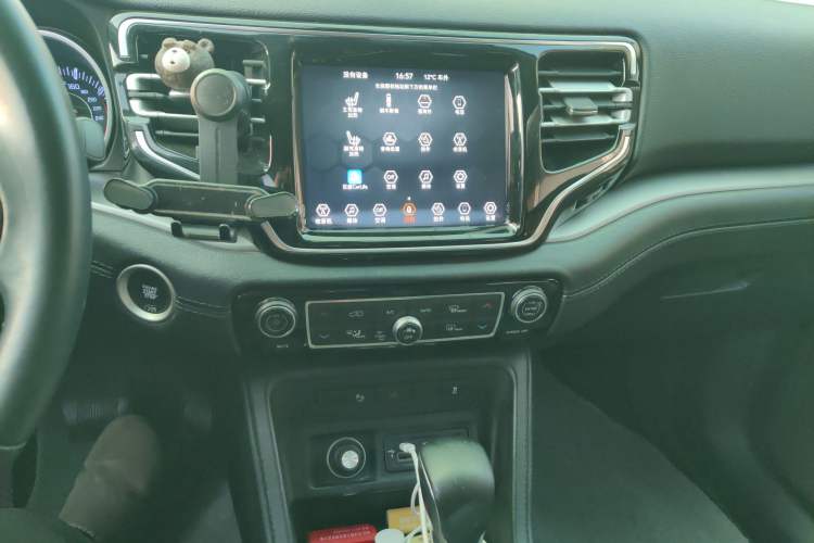 Used Jeep Commander 2018 2.0T Two-Wheel Drive Enjoy Edition China V