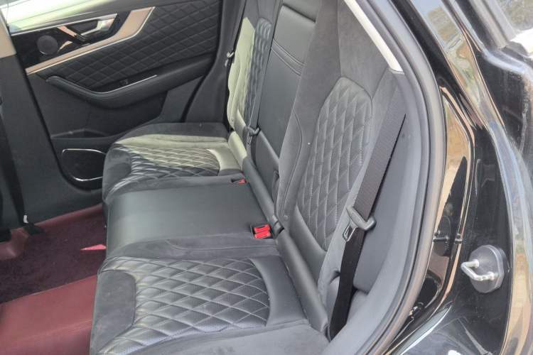 Used Hongqi HS5 2019 2.0T Smart Connect Flagship All-Wheel-Drive Version
