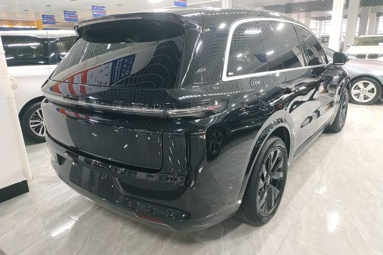 Used Li Auto L8 2023 Pro Model
