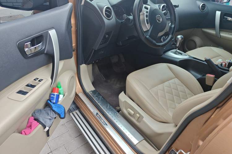 Used Nissan Qashqai 2011 2.0 XV Lea CVT 2WD Driver Seat