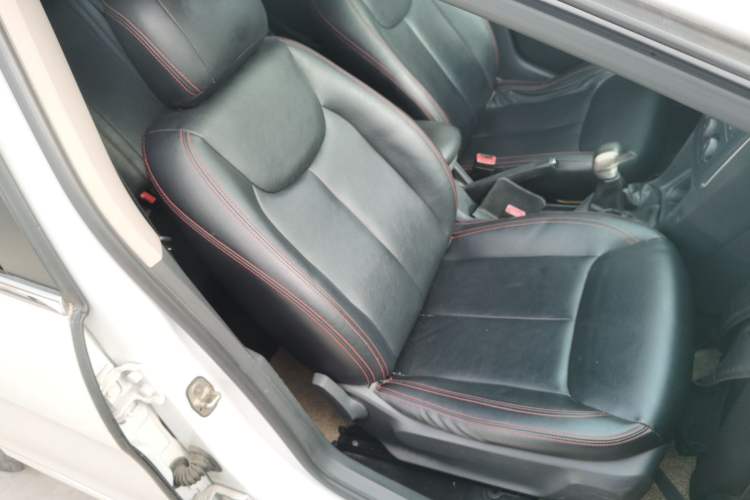 Used Peugeot 308 2014 Enjoy Edition Classic 1.6L Manual YouShang Model
