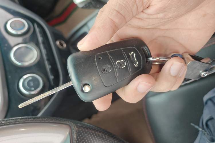 Used Haima M6 2015 1.5T Manual Luxury Model
