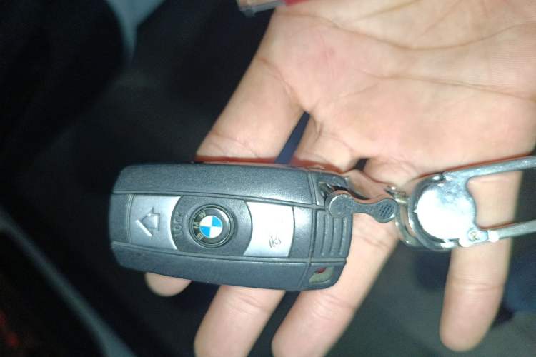 Used BMW X1 2013 sDrive18i Fashion Model Vehicle Key