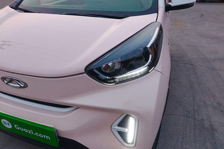 Used Chery Little Ant 2022 Sweet Pink Edition Half-Sugar Version Lithium Iron Phosphate 30 kW 301 km
