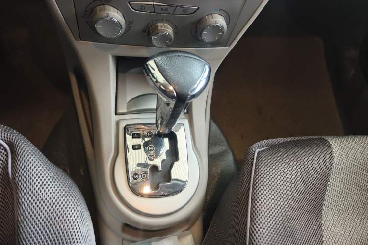 Used Citroen C-Quatre 2011 Sedan 1.6L Automatic Champion Edition Gear Lever