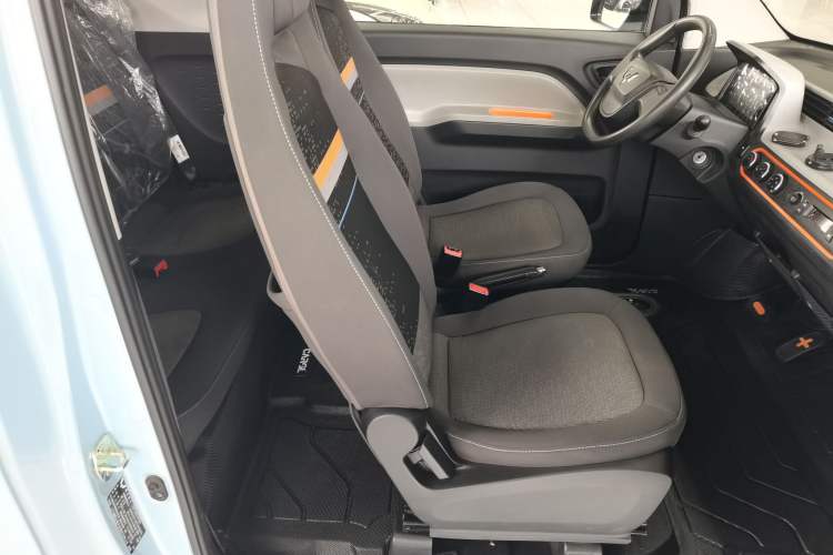 Used Wuling Hongguang MINIEV 2022 Easy Version Lithium Iron Phosphate Right Front Seat