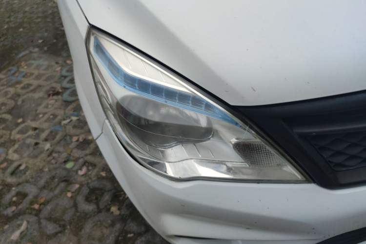 Used HYOSOW H2 2016 H2E 1.5L Classic Model BJ415A Right Front Headlight