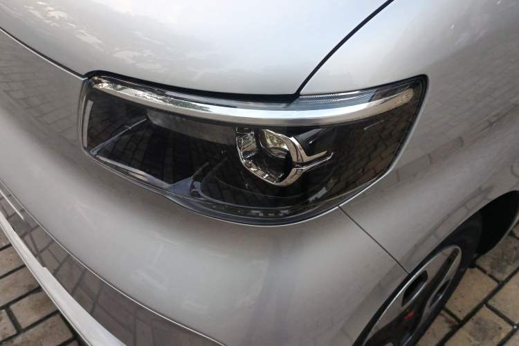 Used Wuling Zhiguang New Energy 2025 Model 305km Ambitious Edition