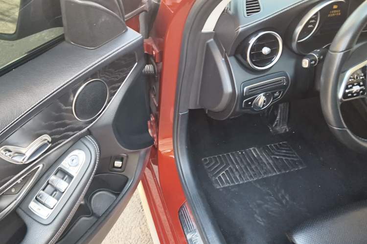 Used Mercedes-Benz C-Class 2019 C 180 L Fashion Edition Sport Version Driver Seat