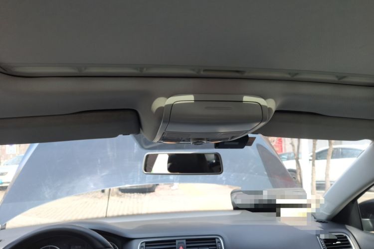 Used Volkswagen Sagitar 2012 1.4TSI Automatic Luxury Edition Headliner