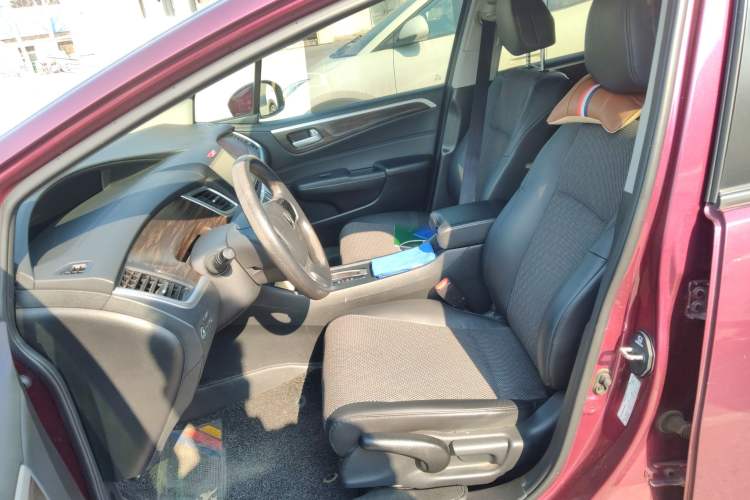 Used Honda Jade 2017 1.8L automatic Comfort version 5 seats