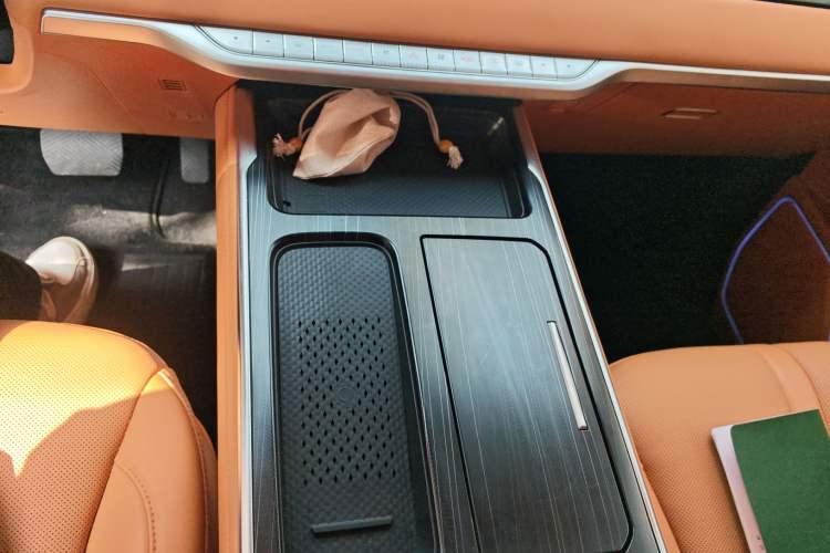 Used Wey Gaoshan 2023 Four-Wheel-Drive Executive Extended Version Gear Lever