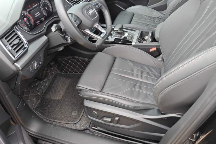 Used Audi Q5L 2022 40T Fashionable and Dynamic Model