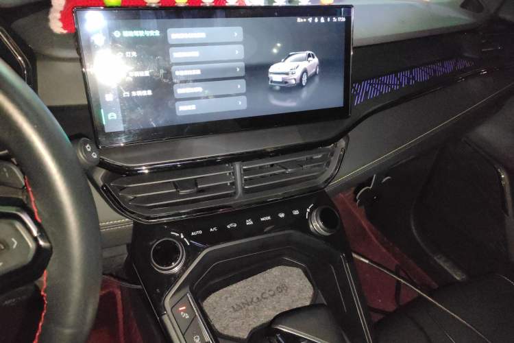 Used Lynk & Co 06 2023 Remix 1.5T Hero
