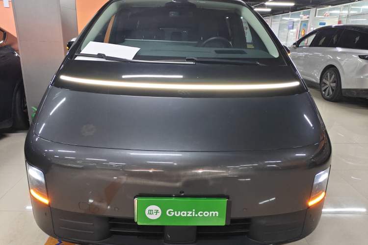 Used Li Auto MEGA 2024 Ultra Model
