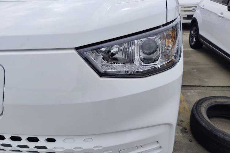 Used Karry Jiangtun E5 2024 268 km Range Open-Window 6-Seater Version
