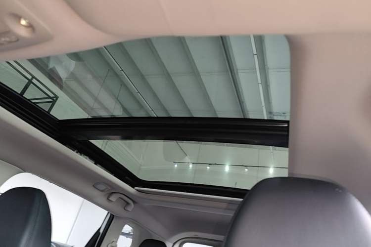 Used Nissan X-Trail 2017 2.0L CVT Comfort Edition 2WD Headliner