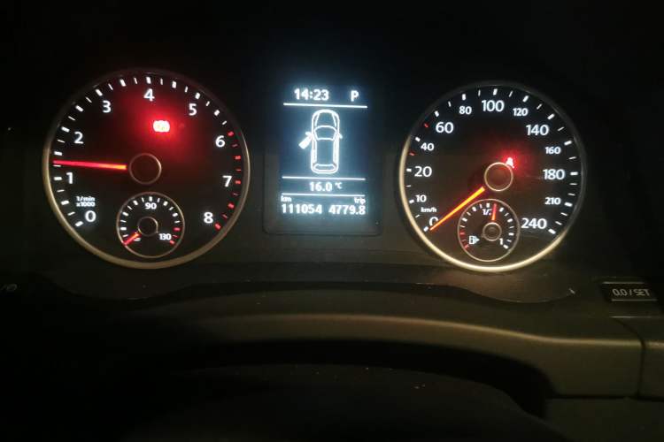 Used Volkswagen Tiguan 2017 300TSI Automatic Two-Wheel Drive Silk Road Comfort Edition Odometer Close Up