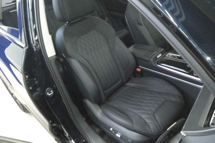 Used Hongqi HS5 2023 2.0T Qixiang Pro Edition